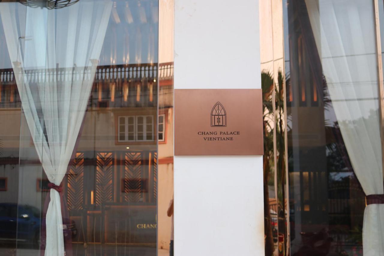 Chang Palace Vientiane Buitenkant foto